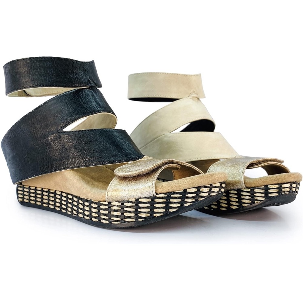 Elegant Black and Gold Women's Sandals